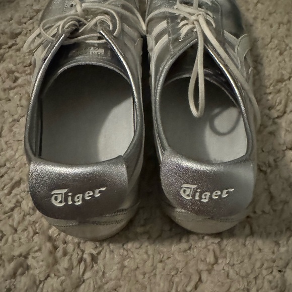 Onitsuka Tiger’s - Silver - Picture 3 of 6